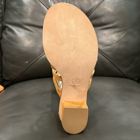 Chanel Gladiator Summer Strap Flat color Beige-Helens Chanel size 8D-38 - Picture 9 of 10